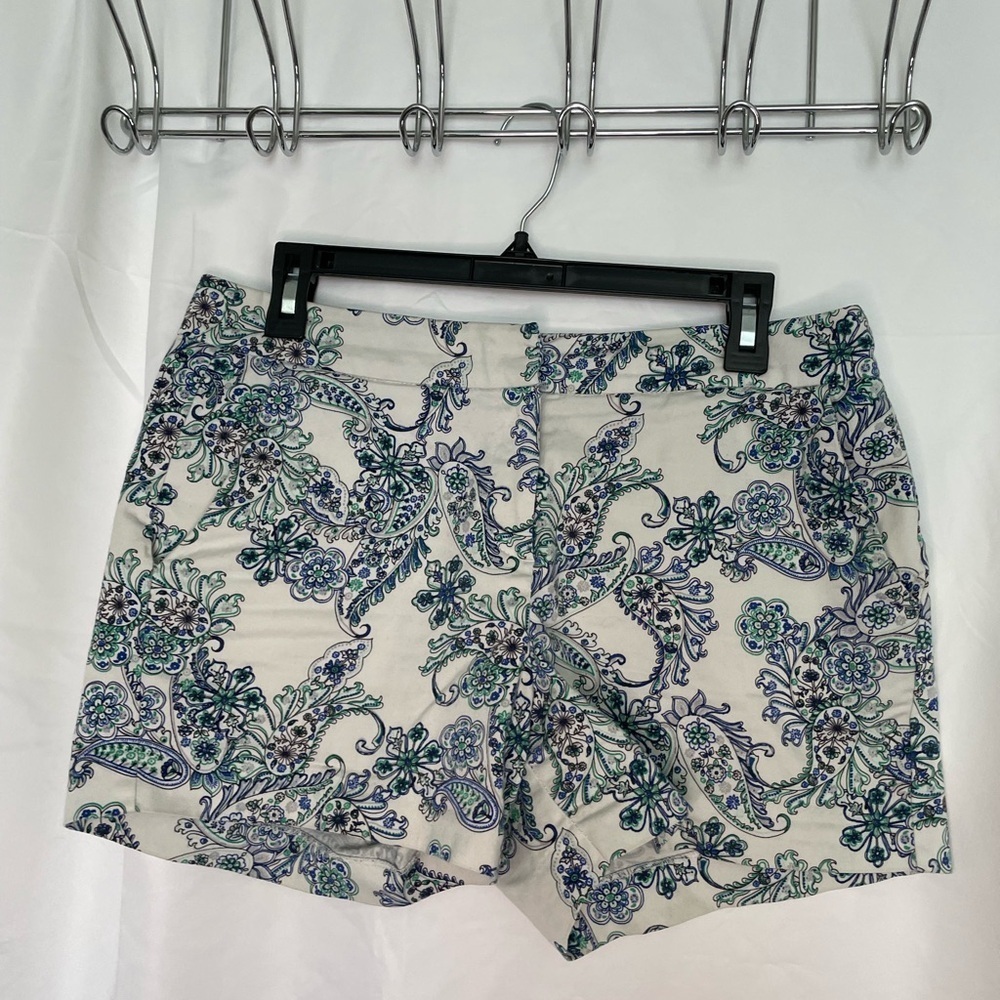 Floral Patterned Women's Shorts​​​​​